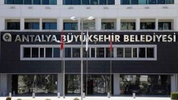 Antalya BB 79 Adet Dükkanını Satıyor!
