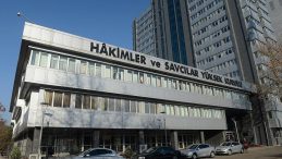 Hakimler ve Savcılar Kararnamesi Yayımlandı