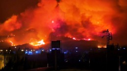 Hatay’daki Yangın Yerleşim Merkezine Sıçradı[Video]