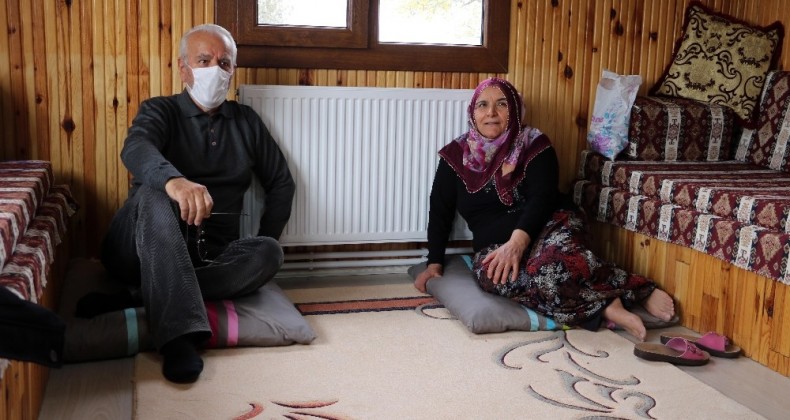 Faturalardan bıktı, bahçesinde elektrik santrali kurdu