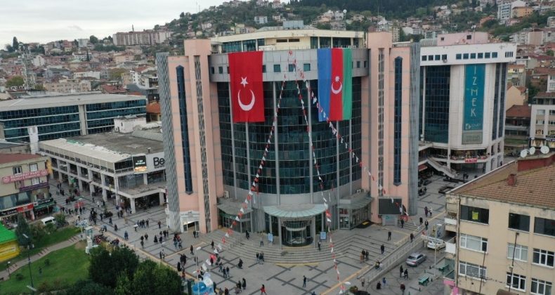 İzmit Belediyesinde vezneler hafta sonu da açık olacak