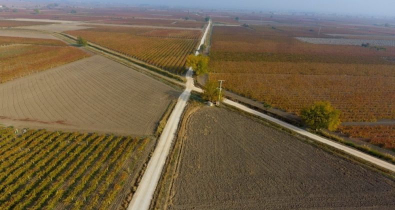 Saruhanlı Belediyesinden arazi yollarında kış bakımı