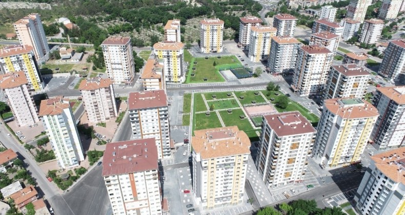 1034 daire ve 60 dükkan hak sahiplerine teslim edildi