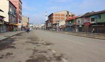 Ağrı’da sokağa çıkma yasağı nedeniyle meydanlarda sessizlik hakim