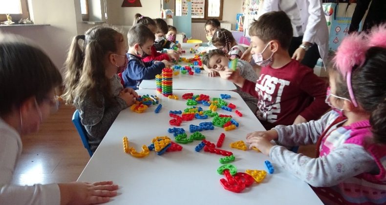 Anaokulu ve kreşler için son ders zili çaldı, çalışan veliler kara kara düşünüyor