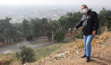 Aytepe’deki çöplere isyan ederek, vatandaşları temizlik etkinliğine davet etti