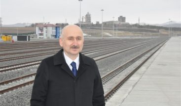 Bakan Karaismailoğlu Kars Lojistik Merkezi’nde incelemede bulundu