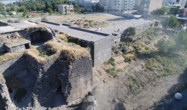 Cizre Belediyesi tarihi Hamidiye Kışlasına sahip çıkıyor