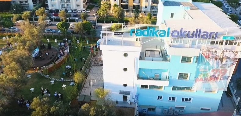 Depremin ardından veliler ve öğrencilere psikolojik destek