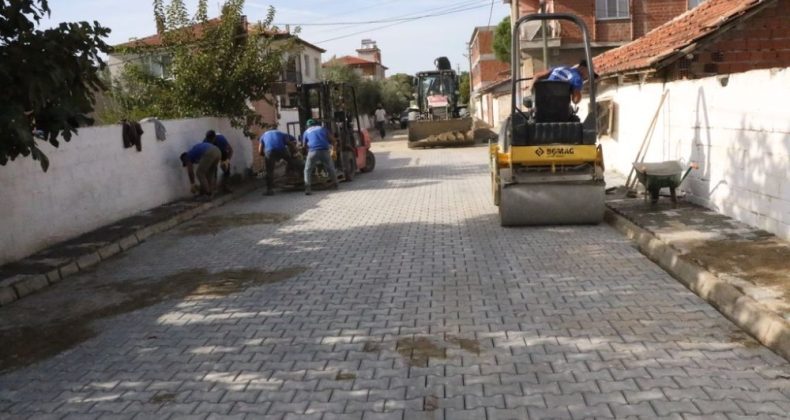 Gölmarmara’da 80 bin metrekare kilit parke döşemesi