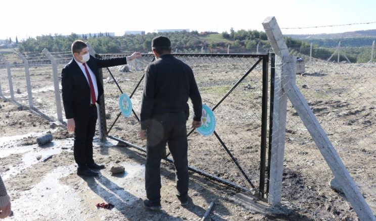 Gördes’te kamyonlar artık sokağa park etmeyecek