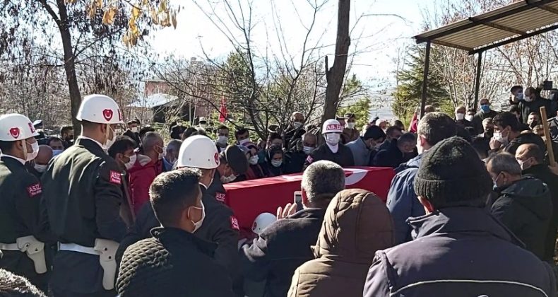 Kazada hayatını kaybeden teğmen toprağa verildi