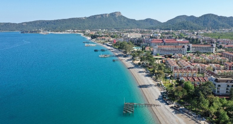 Kemer’e 4 Mavi Bayraklı Plaj Geliyor