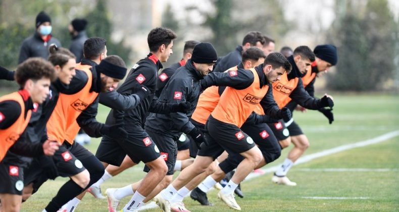 Konyaspor, Altınordu maçı hazırlıklarını tamamladı