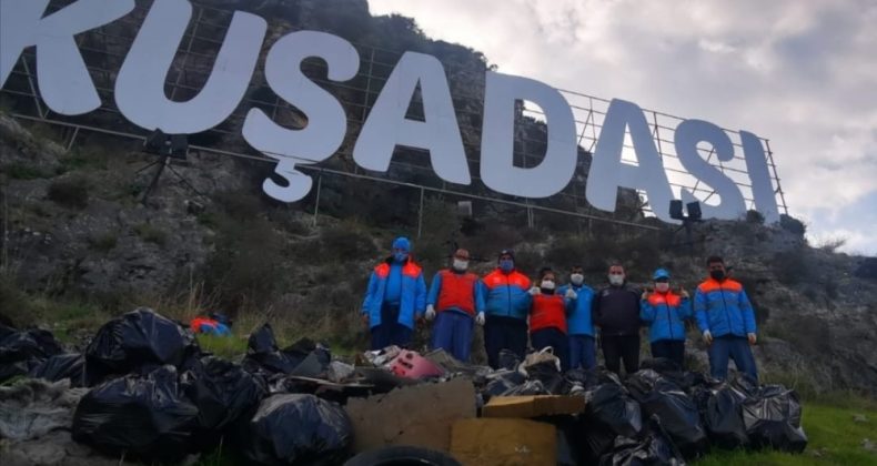 Kuşadası’nda sokağa çıkma kısıtlamasında temizlik seferberliği