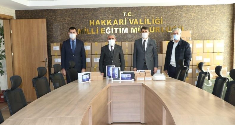 Milli Eğitim Bakanlığından Hakkari’ye 850 tablet