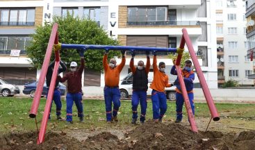 Muratpaşa’nın bakım onarım timi çalışmalarını sürdürüyor