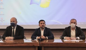 Nevşehir Belediye Başkanı Arı, “Veremeyecek hesabımız yok, alnımız açık, başımız dik”