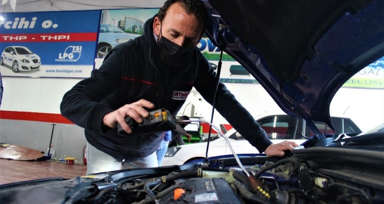 Otomobillerde Bunlara Dikkat Etmeyenler Kışın Yolda Kalabilir