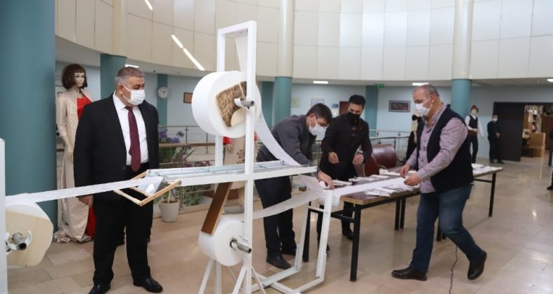 Palandöken Belediyesi maske makinası üretti