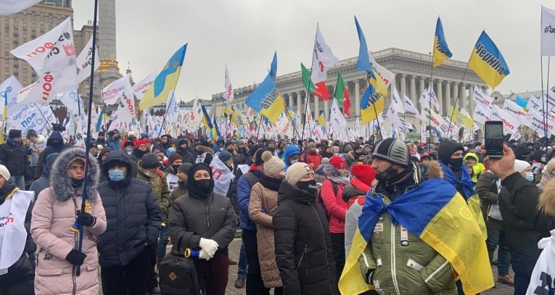 Ukrayna’daki işletme sahibi protestoculara maddi destek