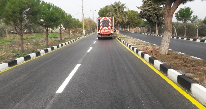 Yenilenen yolda çizgi çalışması da tamamlandı