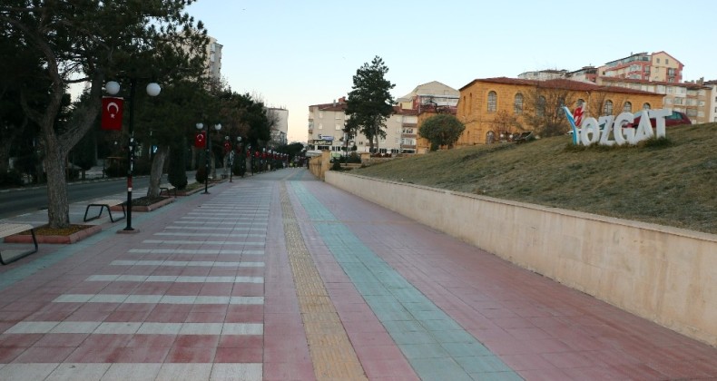 Yozgat’ta cadde ve sokaklar sessizliğe büründü