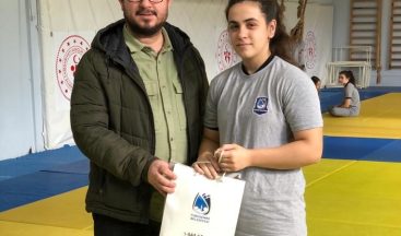Yunusemre Belediyesinden başarılı judoculara ödül