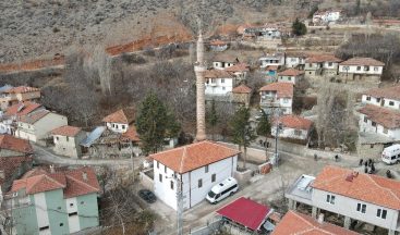 350 yıllık geçmişe sahip tarihi cami Cuma namazıyla ibadete açıldı