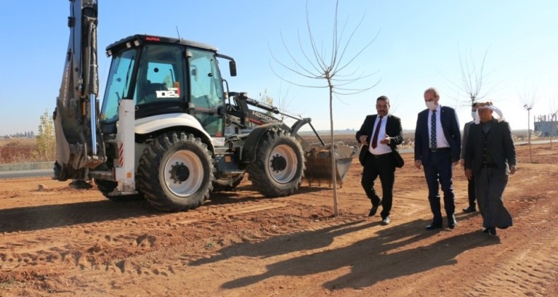 Akçakale’de yeşil alan çalışması