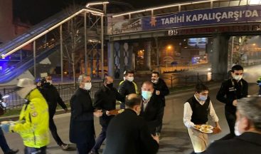 Alpedo-Kervan’dan polislere tatlı ve salep ikramı