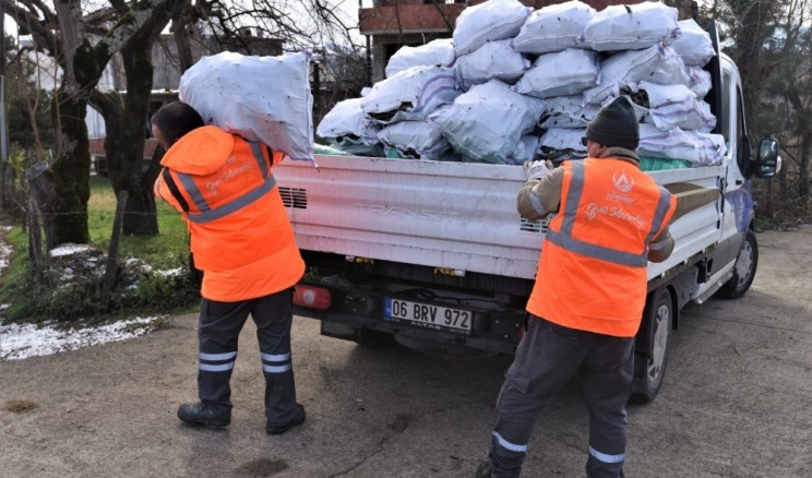 Altınordu Belediyesi’nden Yakacak Yardımı