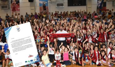 Başkan Gümrükçü, ödül alan belediye başkanlarını tebrik etti