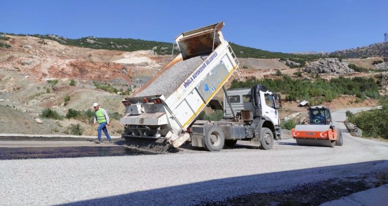 Büyükşehir 2020’de 130 Km yol çalışması yaptı