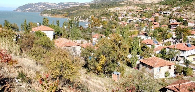 Eğirdir’de bir köy karantinaya alındı