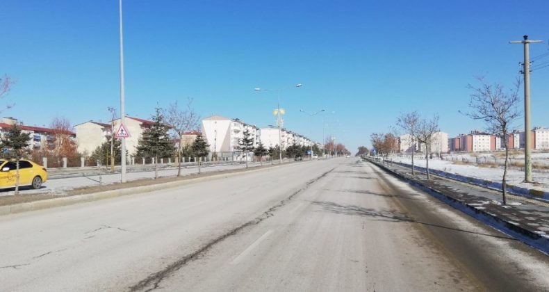 Erzurum’da yılın ilk gününde sokaklar boş kaldı