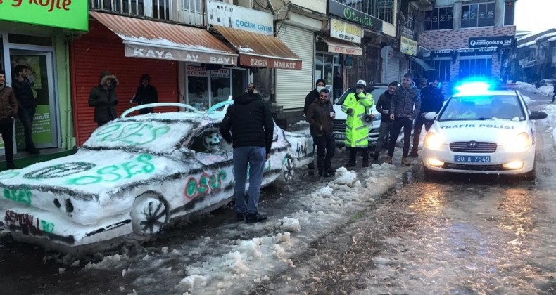 Esnaf kardan otomobil yaptı, polis ehliyet ruhsat sordu