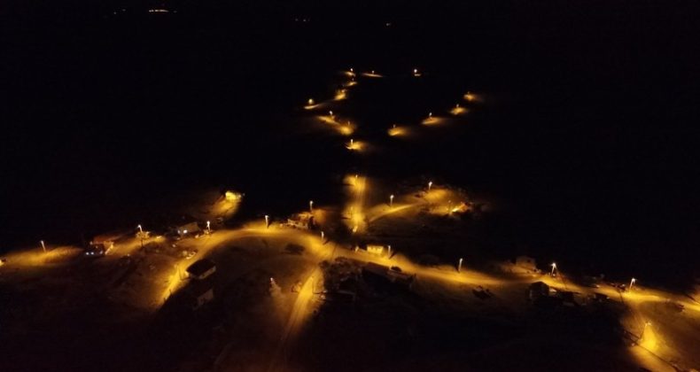 Gediz Devlet Hastanesi Acil Servis Yolu ışıl ışıl