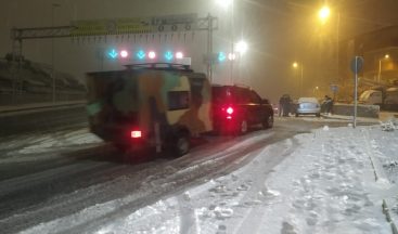 İstanbul’da kar sonrası oluşan sis sürücülere zor anlar yaşattı