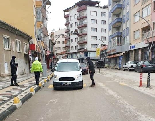 Kaymakam Tortop kısıtlama tedbirlerini yerinde inceledi