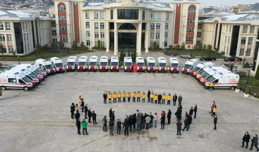 Kocaeli’de sağlık hizmetlerine 30 yeni ambulans desteği