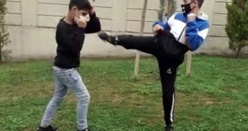 Kungfucular parkları spor salonuna çevirdi