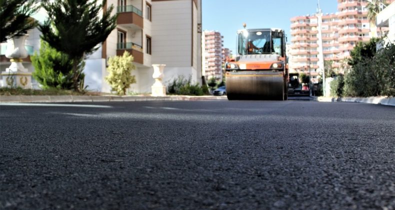 Mersin Büyükşehir Belediyesi, yol çalışmalarını aralıksız sürdürüyor