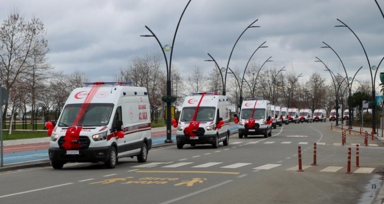 Ordu’ya 13 yeni tam donanımlı ambulans