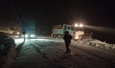 Sındırgı-Akihisar yolu trafiğe kapandı