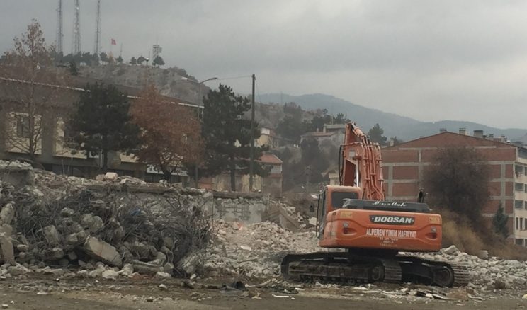 Tosya adliye sarayı binası yapımı başladı