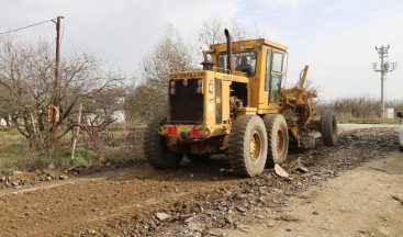 Turgutlu Belediyesi arazi yollarında asfalt hazırlık çalışmasına başladı