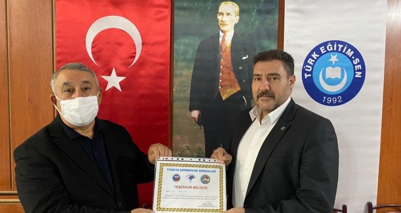 Ünsal’dan Türk Eğitim Sen İl Başkanına teşekkür belgesi