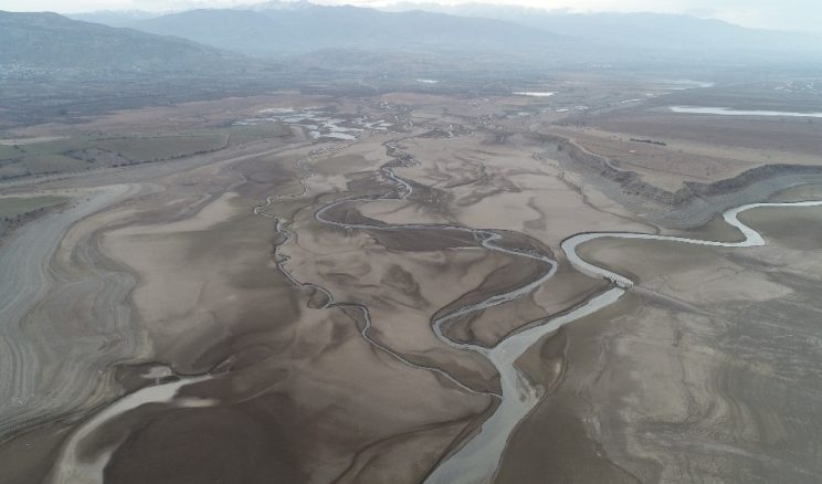 Ürküten görüntü, barajdan geriye nehir yatağı kaldı