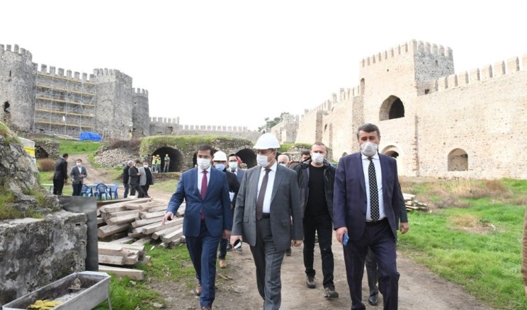 Vali Su, Anamur’da incelemelerde bulundu